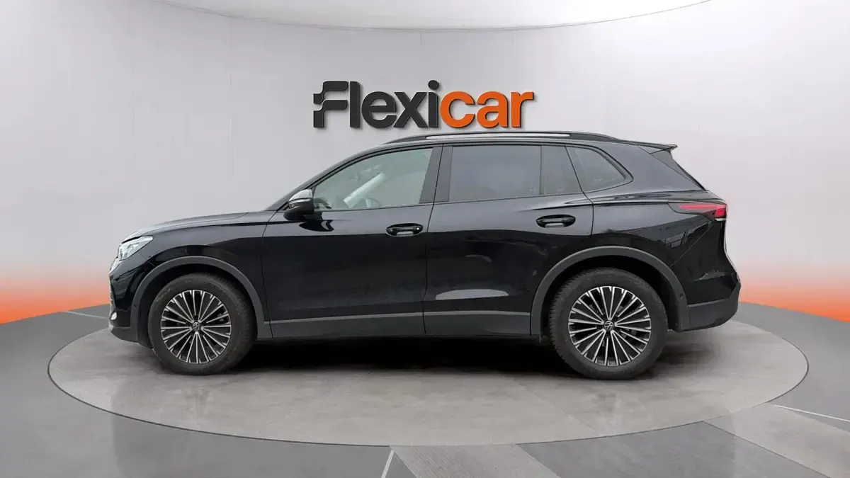 Usado VW Tiguan Life 150 CV (110 kW) 2024 Negro SUV