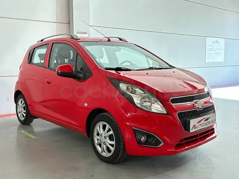 Usado Chevrolet Spark LT 81 HP (59 kW) 2013 Vermelho Citadino