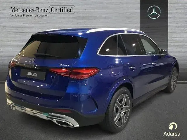 Usado Mercedes GLC300e 333 CV (244 kW) 2025 Azul espectra