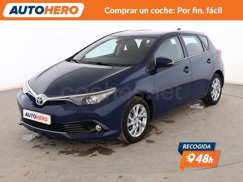 Usado Toyota Auris Active 90 CV (66 kW) 2017 Azul Berlina