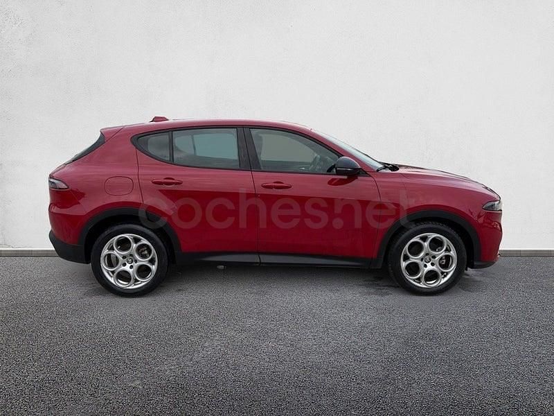 Usado Alfa Romeo Tonale Sprint 130 CV (95 kW) 2022 Rojo SUV