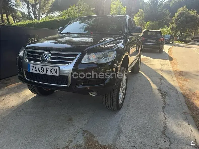 Usado VW Touareg 225 CV (165 kW) 2007 Negro SUV