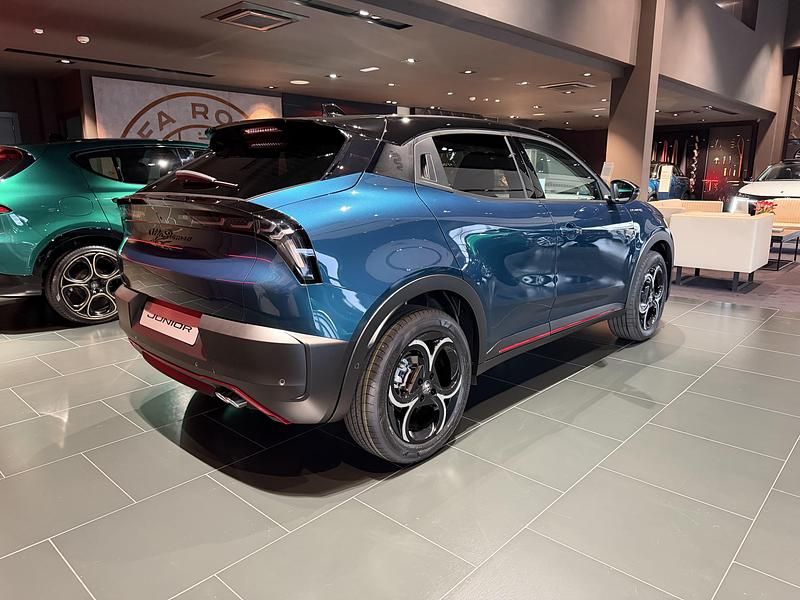 Nuevo Alfa Romeo Junior Edizione Speciale 145 CV (106 kW) 2025 Azul SUV