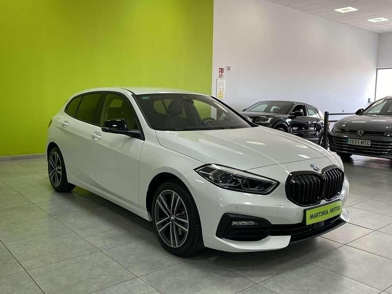 Usado BMW 118 150 CV (110 kW) 2022 Blanco Utilitario
