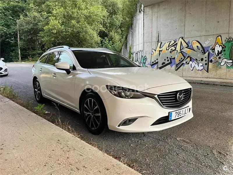 Usado Mazda 6 175 CV (128 kW) 2016 Blanco Familiar