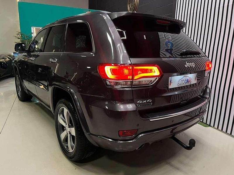 Usado Jeep Cherokee Limited 170 CV (125 kW) 2014 Gris SUV