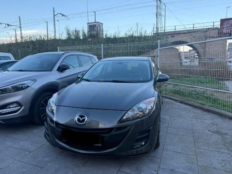 Usado Mazda 3 Active 109 CV (80 kW) 2010 Gris / plata Berlina