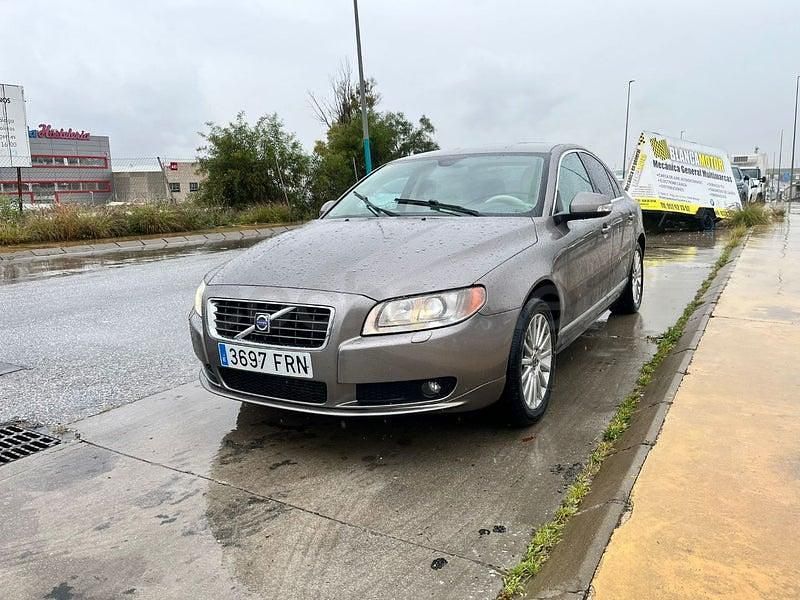 Usado Volvo S80 Momentum 185 CV (136 kW) 2007 Beige Berlina