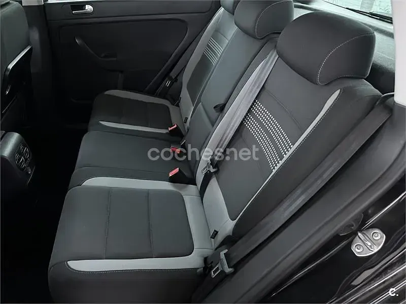 Usado VW Golf Plus Cross Advance 122 CV (89 kW) 2014 Negro Monovolumen