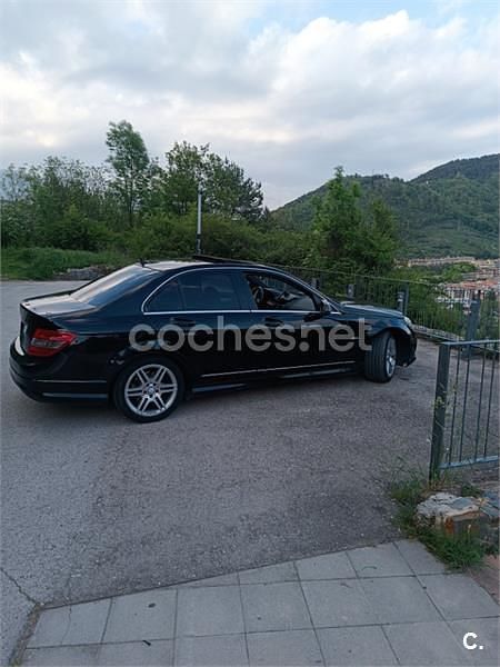Negro Usado 2010 Mercedes C220 Berlina | 8600 € (Precio justo) - Imagen 1/4
