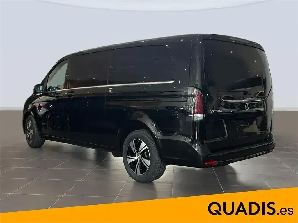 Uusi Mercedes V250 Avantgarde 190 HP (139 kW) 2025 Musta Tila-auto