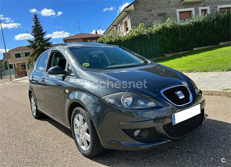 Gris / plata Usado 2009 Seat Altea Monovolumen | 3000 € (Super precio) - Imagen 1/4