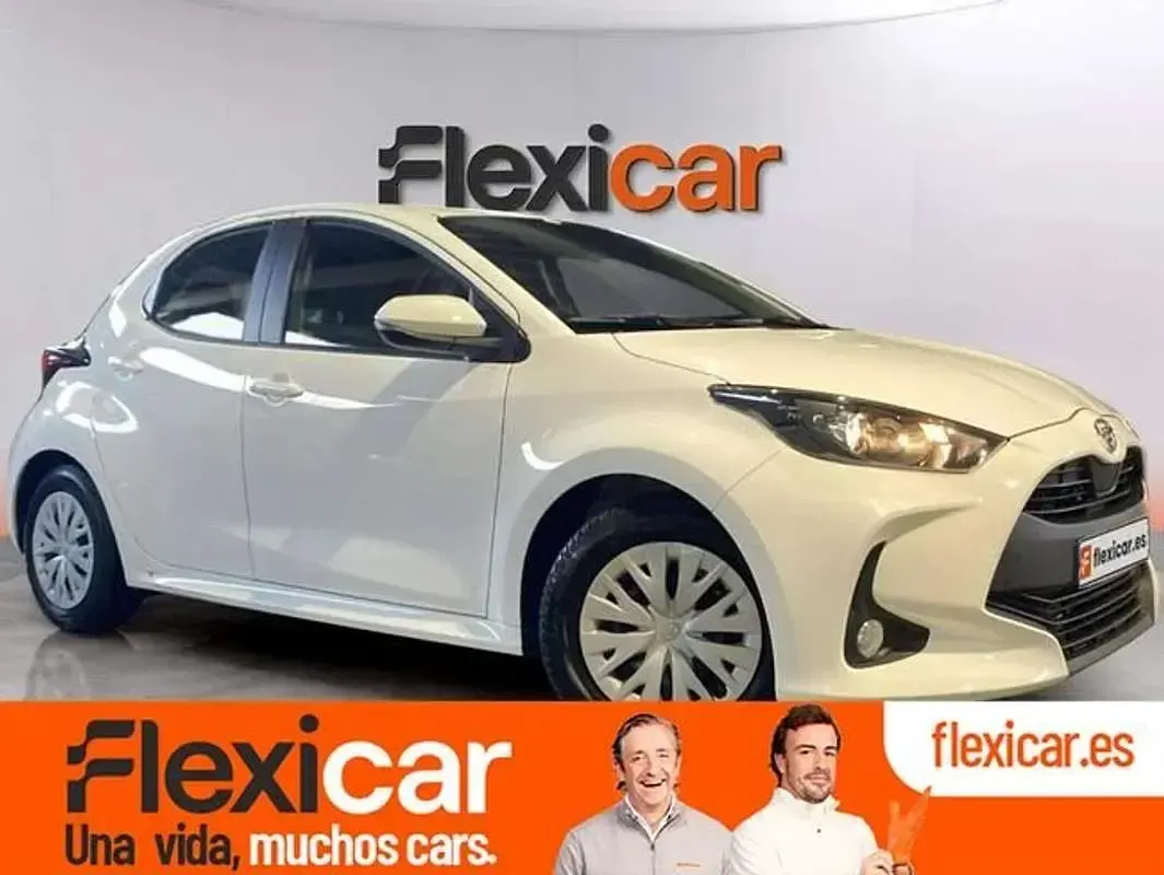 Usado Toyota Yaris Comfort 72 CV (52 kW) 2023 Utilitario