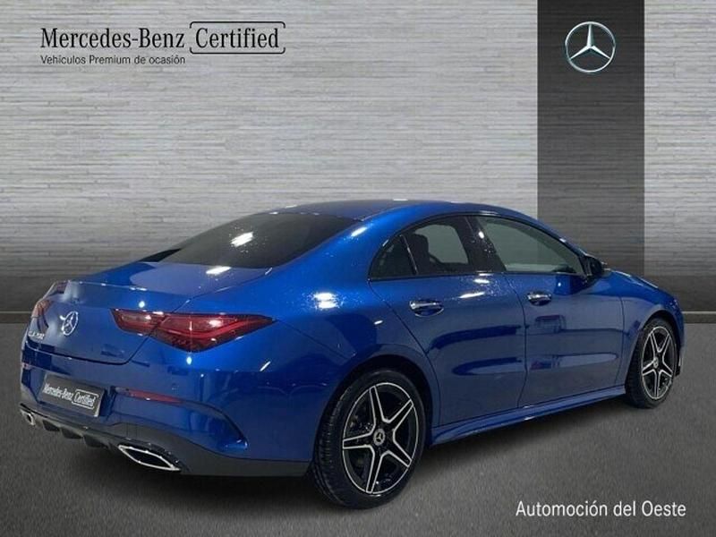 Usado Mercedes CLA200 AMG line 163 CV (119 kW) 2025 Azul Berlina
