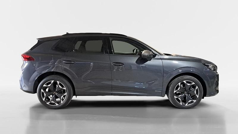 Usado Cupra Terramar 204 CV (150 kW) 2025 Gris / plata SUV