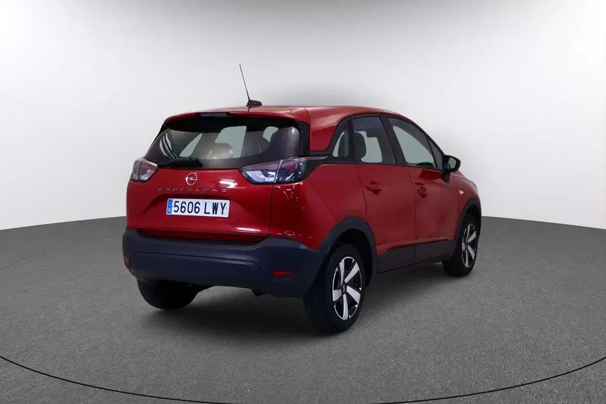 Usado Opel Crossland Edition 110 CV (80 kW) 2022 Rojo SUV