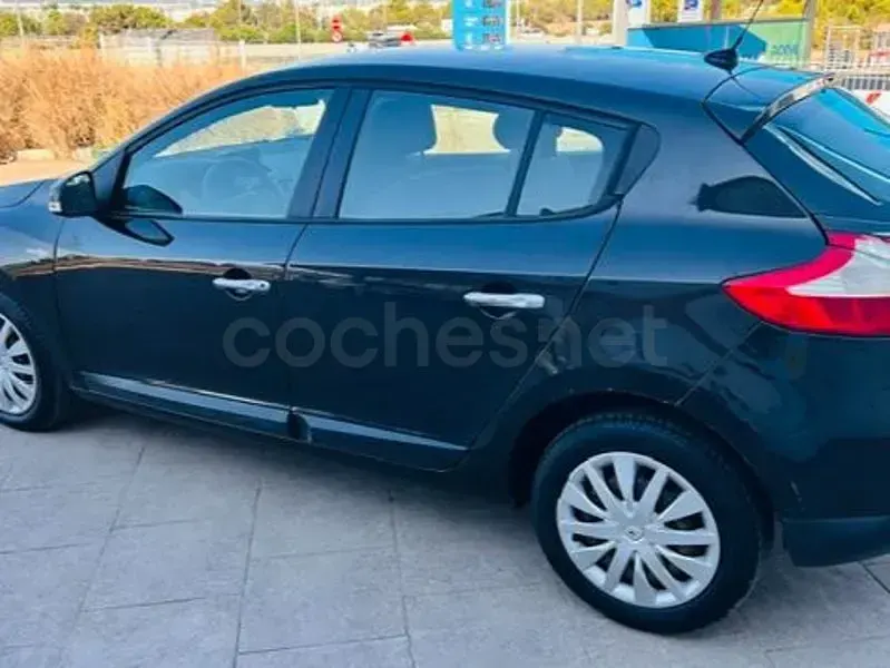 Usado Renault Mégane III 110 CV (80 kW) 2009 Negro Berlina