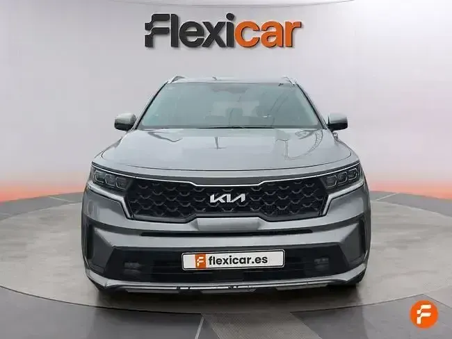 Usado Kia Sorento 230 CV (169 kW) 2023 Gris SUV