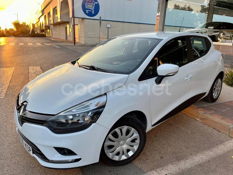 Blanco Usado 2017 Renault Clio IV Business Berlina | 9999 € (Precio justo) - Imagen 1/4