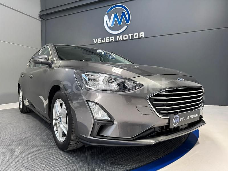 Gris / plata Usado 2020 Ford Focus Active Berlina | 13.900 € (Precio justo) - Imagen 1/4