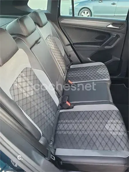 Usado VW Tiguan R-line 150 CV (110 kW) 2021 Verde SUV