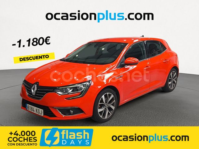 Rojo Usado 2017 Renault Mégane IV Zen Berlina | 12.990 € (Precio justo) - Imagen 1/4