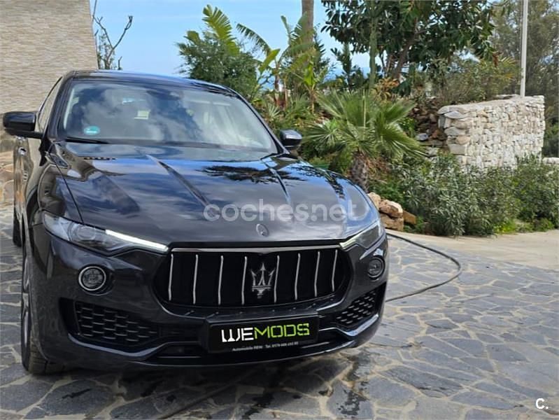 Usado Maserati Levante 430 CV (316 kW) 2017 Negro SUV