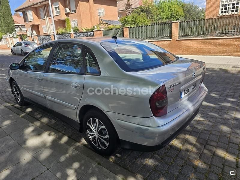 Usado Citroën C5 110 CV (80 kW) 2004 Gris / plata Berlina