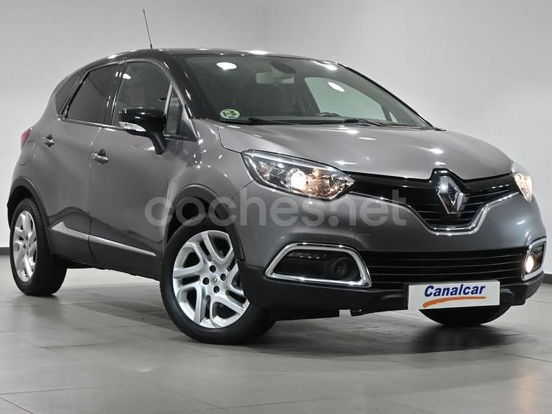 Usado Renault Captur Zen 90 CV (66 kW) 2015 Gris SUV