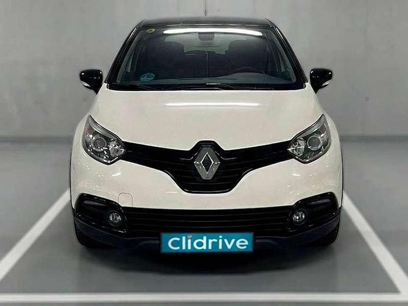 Usado Renault Captur Intens 90 CV (66 kW) 2015 Beige SUV
