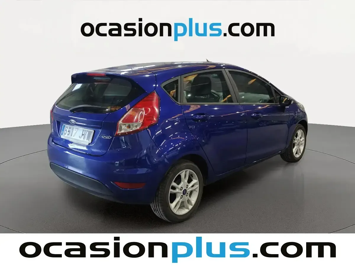 Usado Ford Fiesta Trend 82 CV (60 kW) 2017 Azul Utilitario