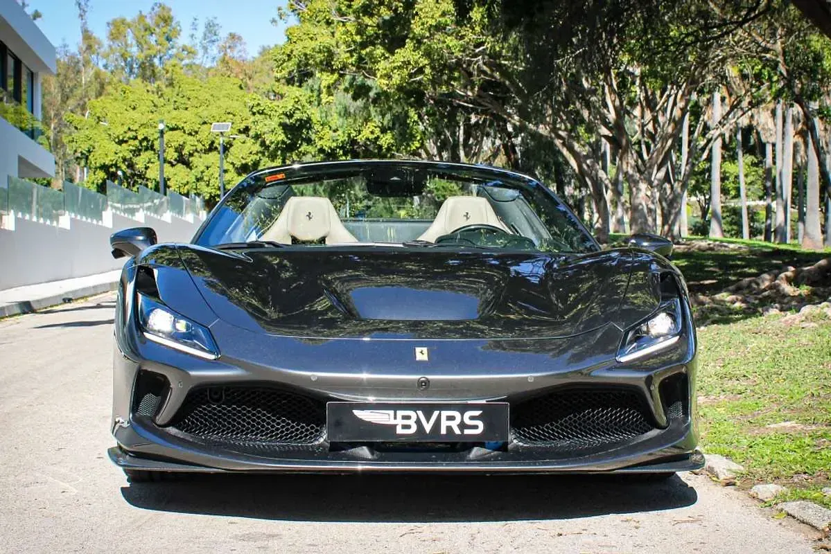 Usado Ferrari F8 721 CV (530 kW) 2021 Gris Descapotable