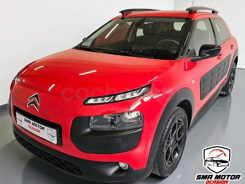 Usado Citroën C4 Feel 82 CV (60 kW) 2016 Rojo Berlina