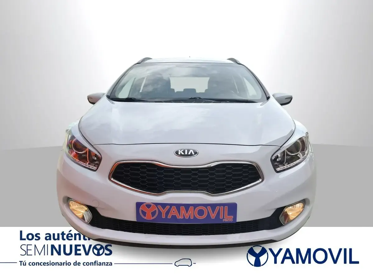 Usado Kia Ceed Sportswagon 128 CV (94 kW) 2014 Blanco Familiar