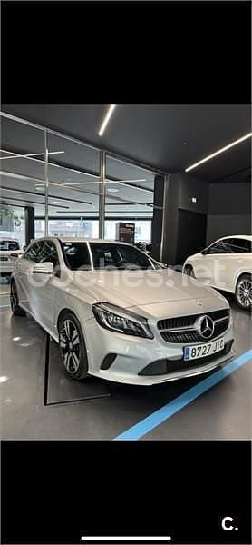 Usado Mercedes A200 Urban 136 CV (100 kW) 2016 Gris / plata Berlina