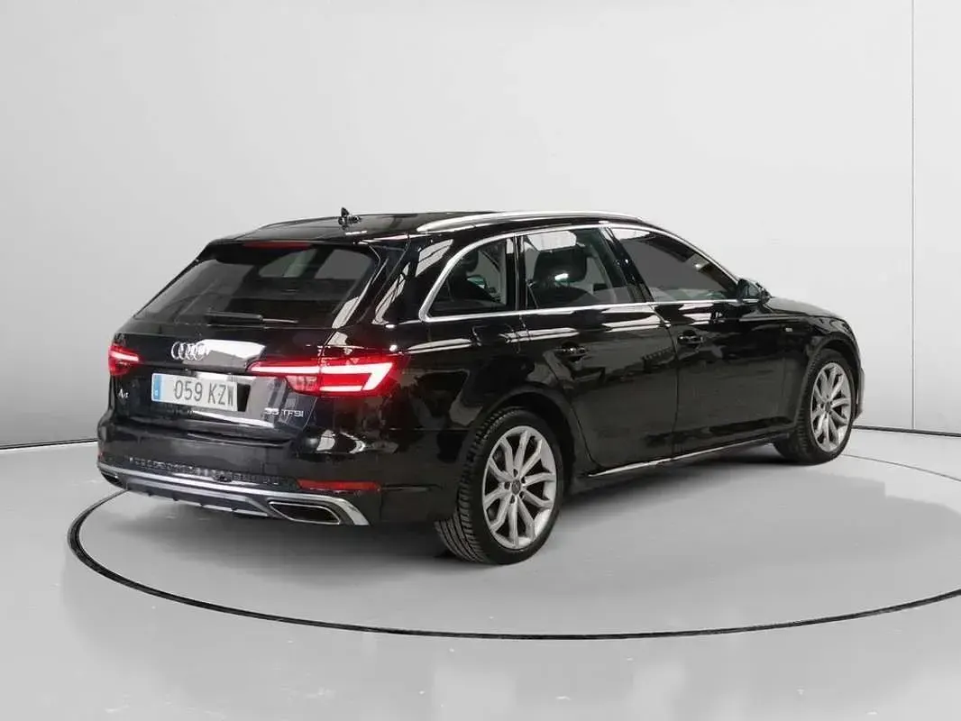 Usado Audi A4 S-Line 150 CV (110 kW) 2019 Negro Familiar