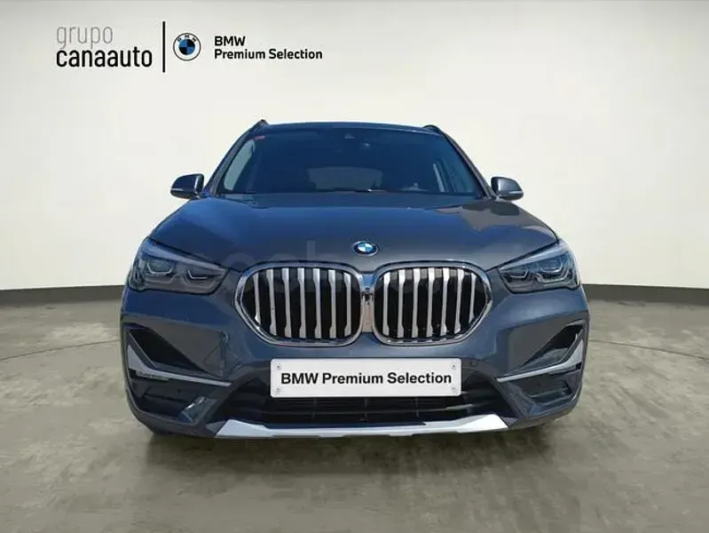 Usado BMW X1 Comfort Edition 220 CV (161 kW) 2020 Gris / plata SUV