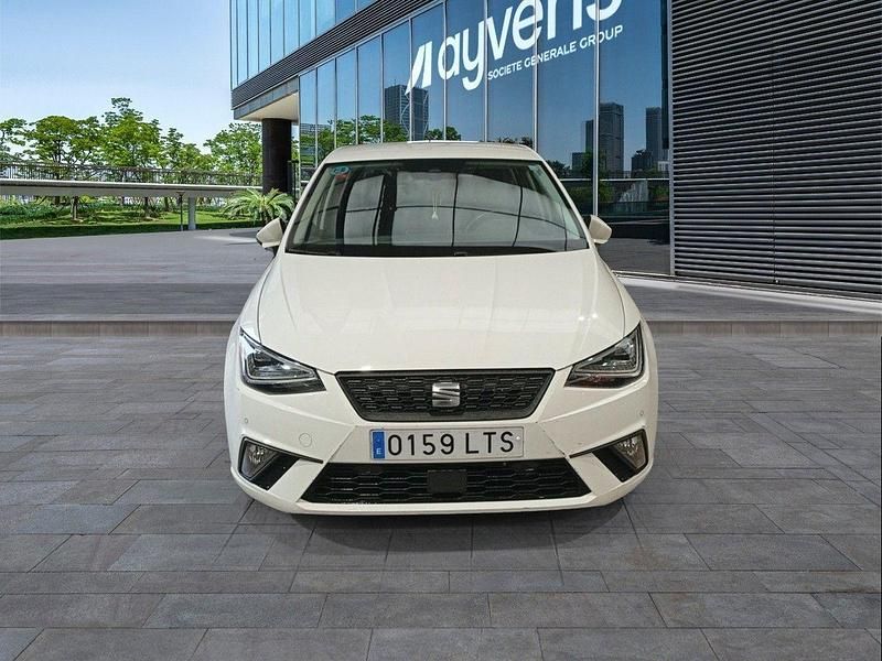 Usado Seat Ibiza Style Plus 116 CV (85 kW) 2021 Blanco Utilitario