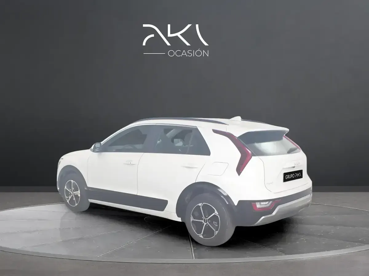 Usado Kia Niro 129 CV (94 kW) 2025 Blanco SUV