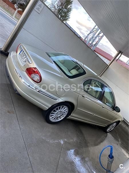 Usado Jaguar X-type Executive 155 CV (114 kW) 2006 Beige Berlina