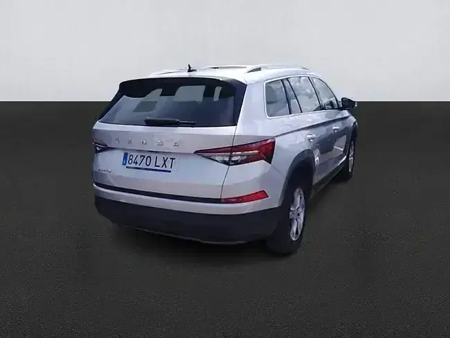 Usado Skoda Kodiaq Ambition 150 HP (110 kW) 2022 Prateado SUV