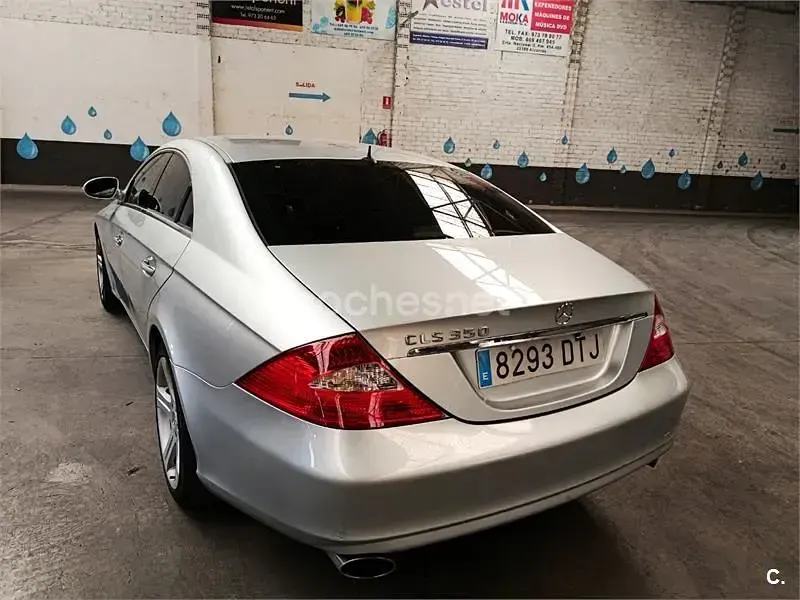 Usado Mercedes CLS350 272 CV (200 kW) 2005 Gris / plata Coupe