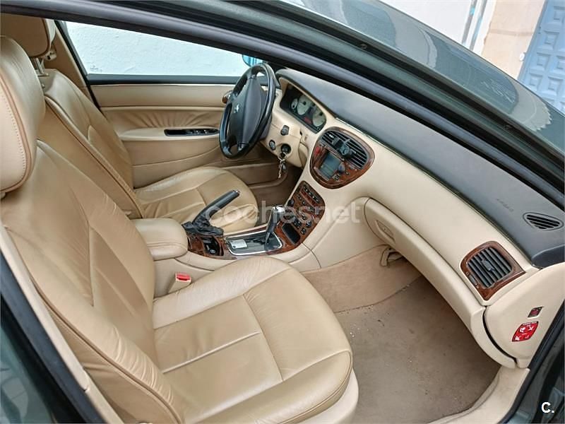 Usado Peugeot 607 136 CV (100 kW) 2004 Verde Berlina