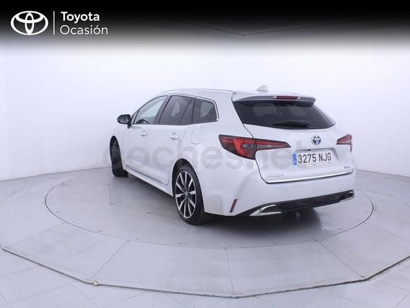 Usado Toyota Corolla Sport 178 CV (130 kW) 2025 Gris / plata Familiar