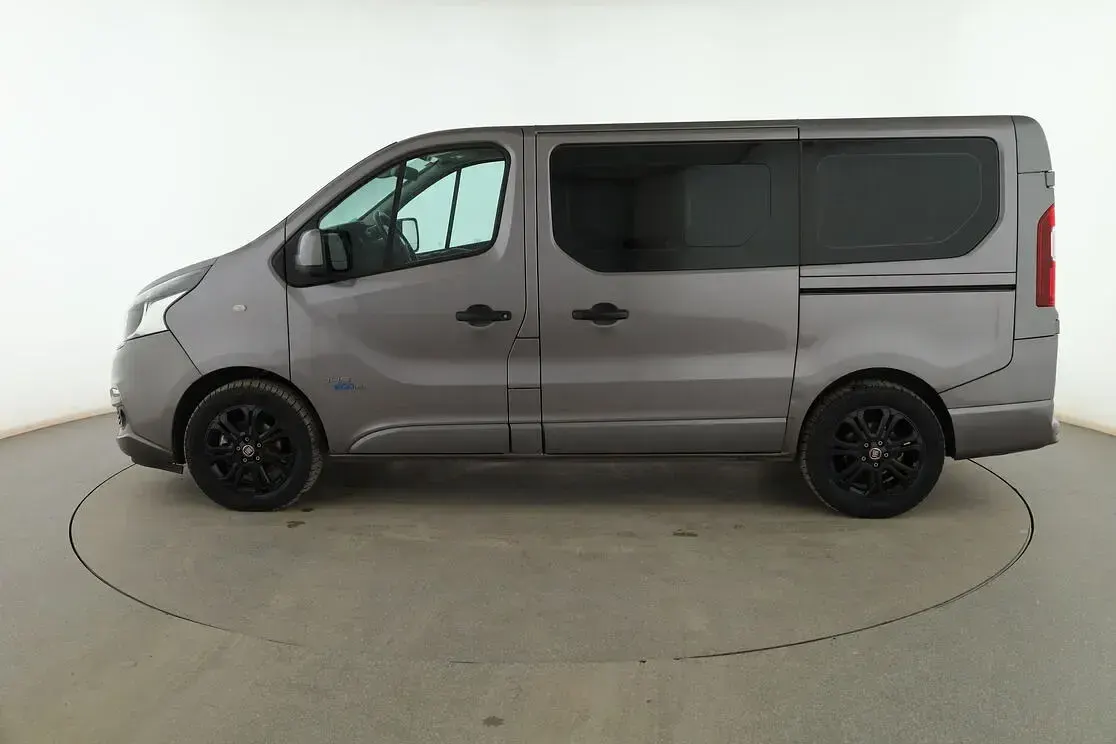 Usado Fiat Talento Family 145 CV (106 kW) 2020 Gris Monovolumen