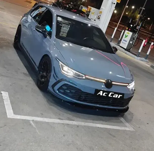Usado VW Golf VIII GTE 245 CV (180 kW) 2021 Gris / plata Berlina