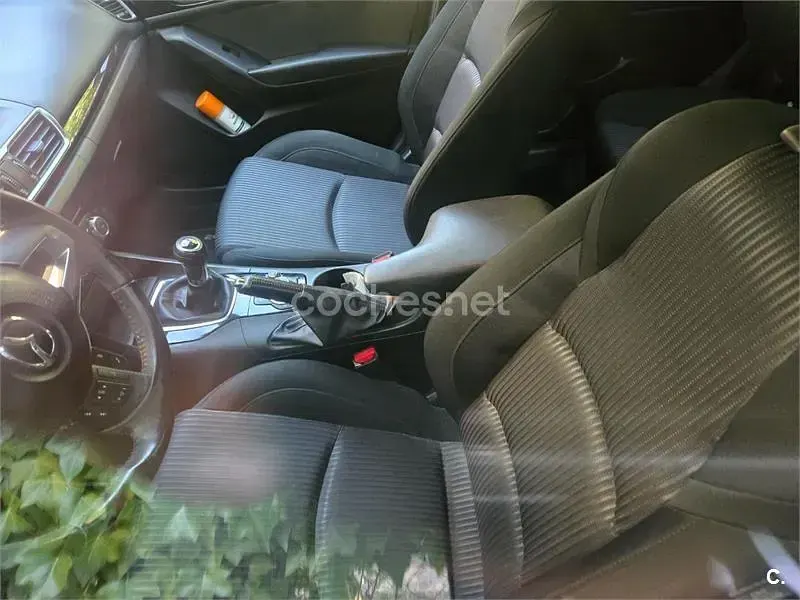 Usado Mazda 3 Style 120 CV (88 kW) 2014 Blanco Berlina