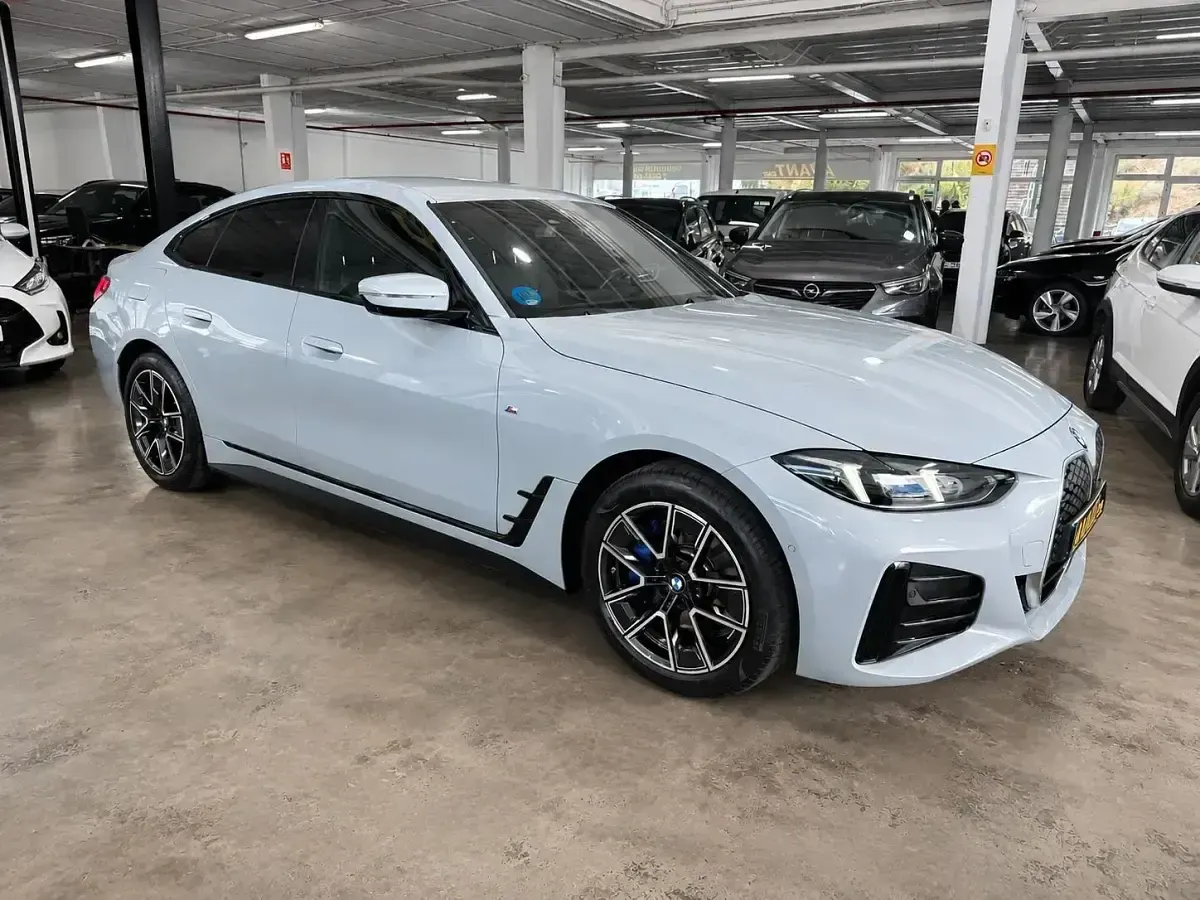 Usado BMW i4 M Sport 250 kW (340 CV) 2025 Gris Berlina