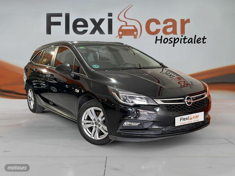 Usado Opel Astra Innovation 150 CV (110 kW) 2019 Negro Familiar