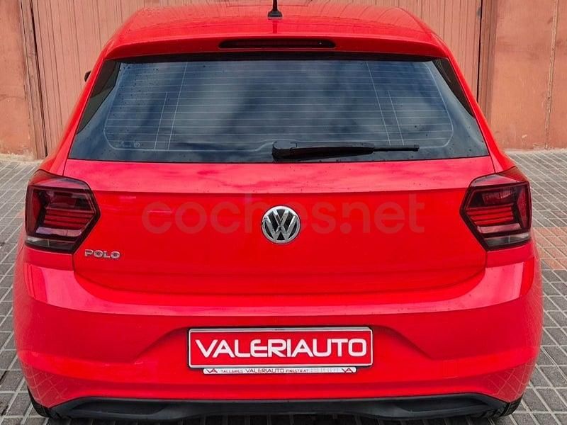 Usado VW Polo Advance 75 CV (55 kW) 2018 Rojo Utilitario